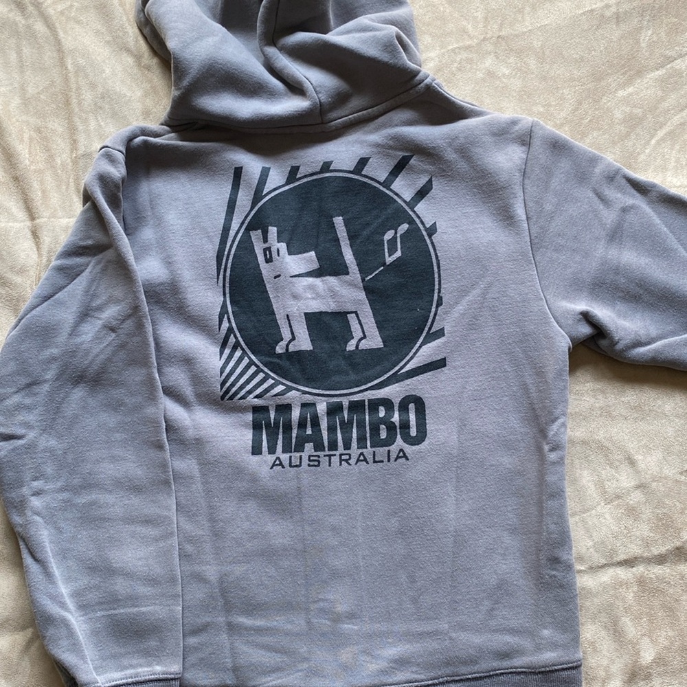 Mambo Australia ‘musical dog’ hoodie. Size M